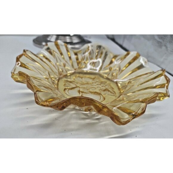 Vintage 1950's Federal Glass Amber Pioneer Fruit Pattern Crimped Edge 7.5" Round - Picture 9 of 9